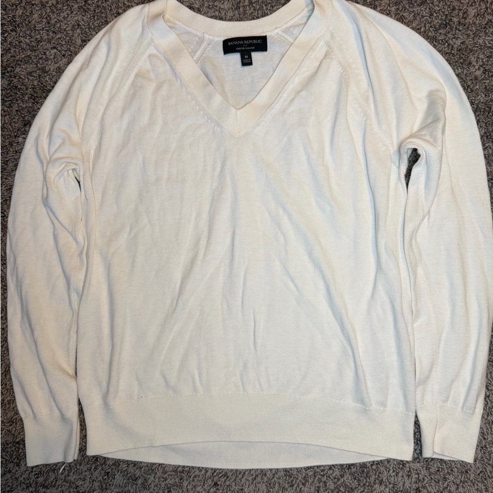Banana Republic Cream V-Neck Sweater